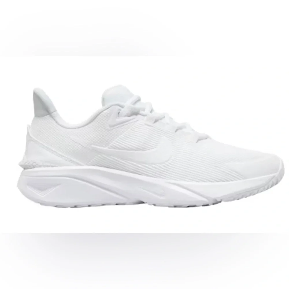 (Grade School) Nike Star Runner 4 'Triple White' DX7615-100 size 12 youth no box